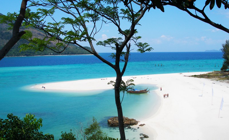 Sunrise Beach Koh Lipe